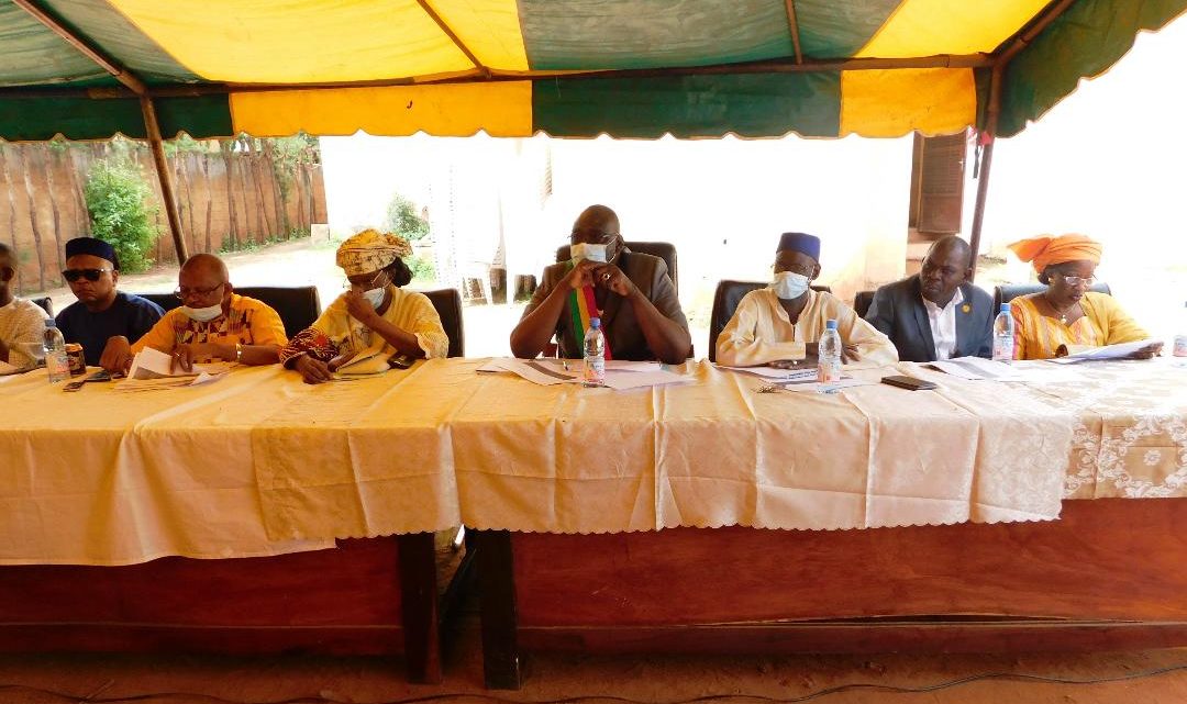 MAIRIE DE LA COMMUNE V : Débat sur le budget primitif de 2021: