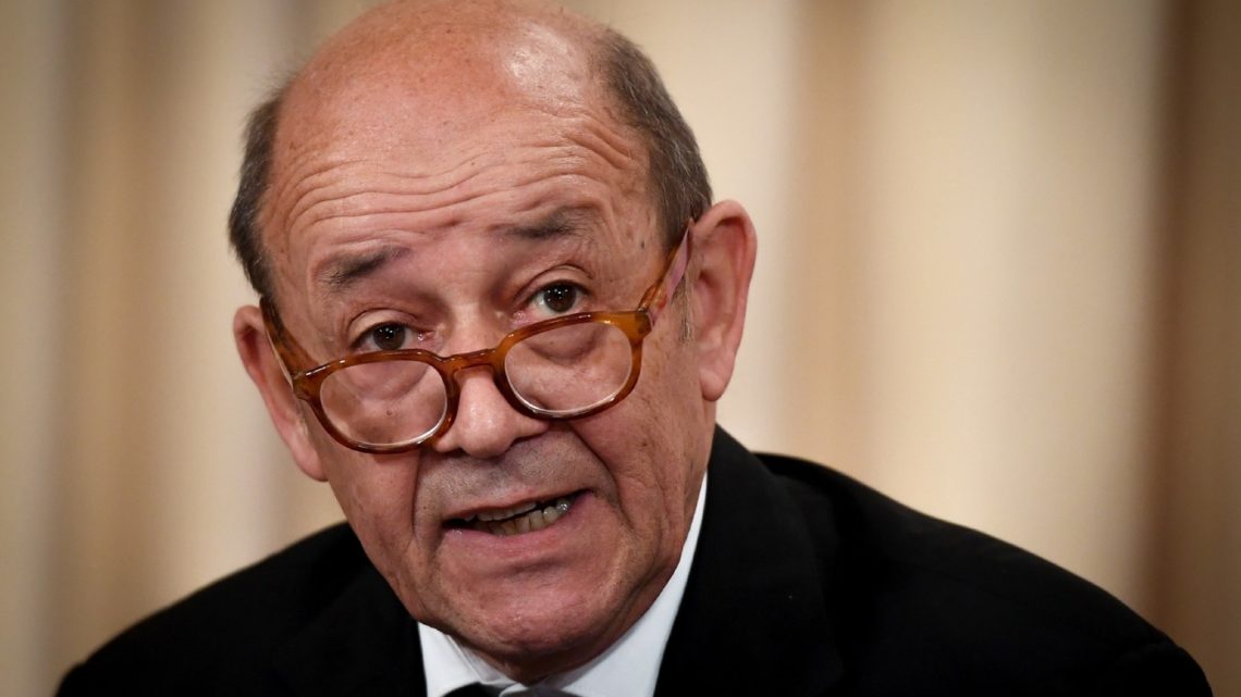 TOURNEE DU MINISTRE JEAN YVES LE DRIAN : Un détour pour dire merci aux Autorités de la Transition