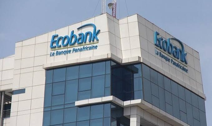 Taux d’intérêts semestriel d’ECOBANK : Des centaines de clients révoltés contre un « système de calcul irrégulier » !